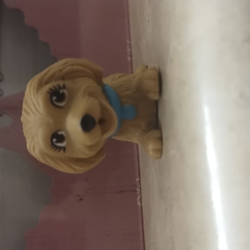 Barbie Puppy Sqirts water 2010